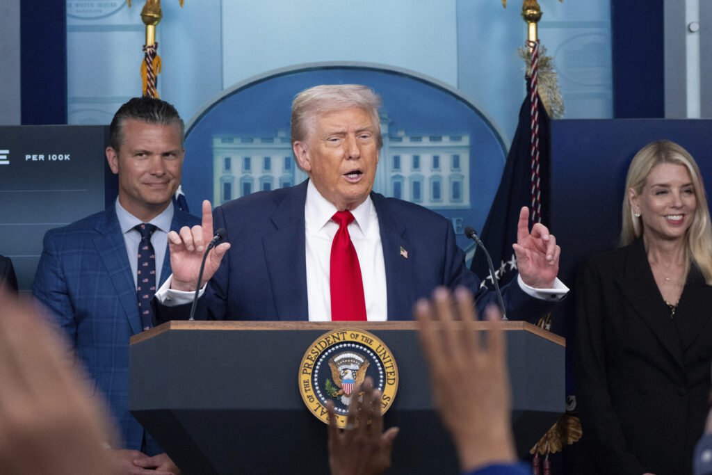 Xi Jinping mantiene el pulso a Trump y EEUU y China extienden la tregua comercial otros tres meses