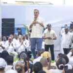 1,910 familias reciben títulos de propiedad en Los Guaricanos