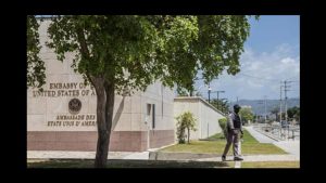 Por «intensos tiroteos» Estados Unidos cierra su embajada en Haití