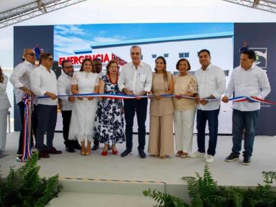 Presidente Abinader inaugura ampliación del Hospital Luis Morillo King
