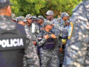 Abinader afirma Policía Nacional ha avanzado notablemente