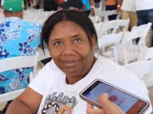 Inician entrega 110,000 títulos de propiedad en Santo Domingo Este