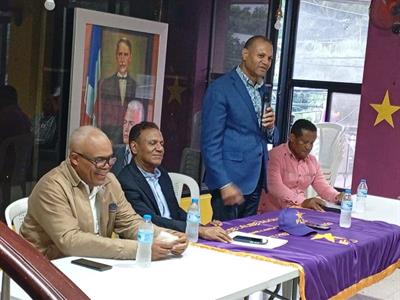 PLD afirma que profesionales están pasando dificultades