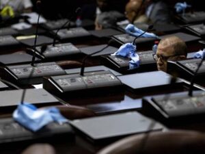 Resurge nuevo proyecto para eliminar la propina obligatoria