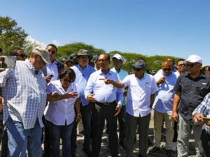 Senadores oyen quejas de pescadores por situación de laguna Cabral
